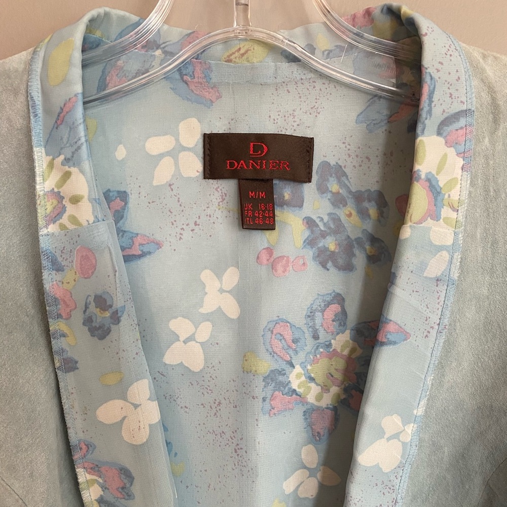 Danier Suede Blazer Light Blue with Floral Lining 
Belted Size M - Picture 2 of 8